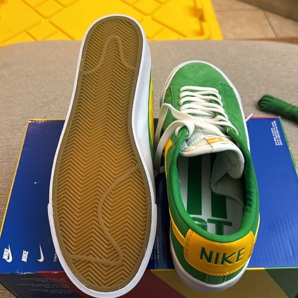 Brand New Nike SB Zoom Blazer Low Pro GT - Picture 4 of 6